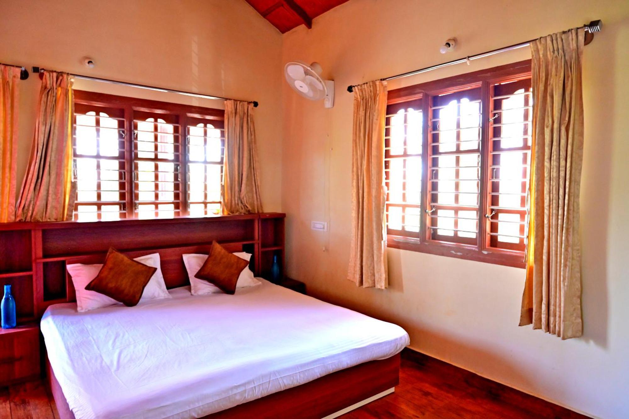 Hulihara Homestay - Full Villa, Coffee Estate & Balcony View Sakleshpur Exterior photo