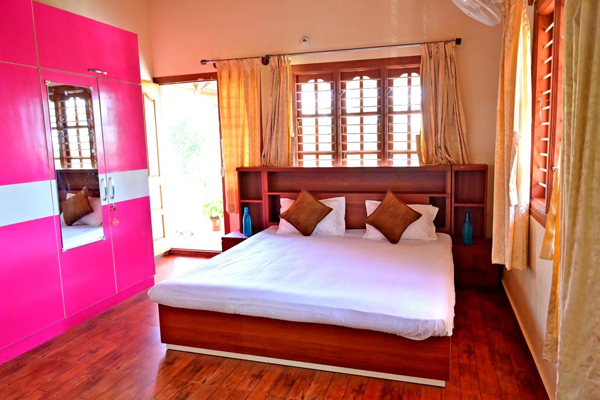 Hulihara Homestay - Full Villa, Coffee Estate & Balcony View Sakleshpur Exterior photo